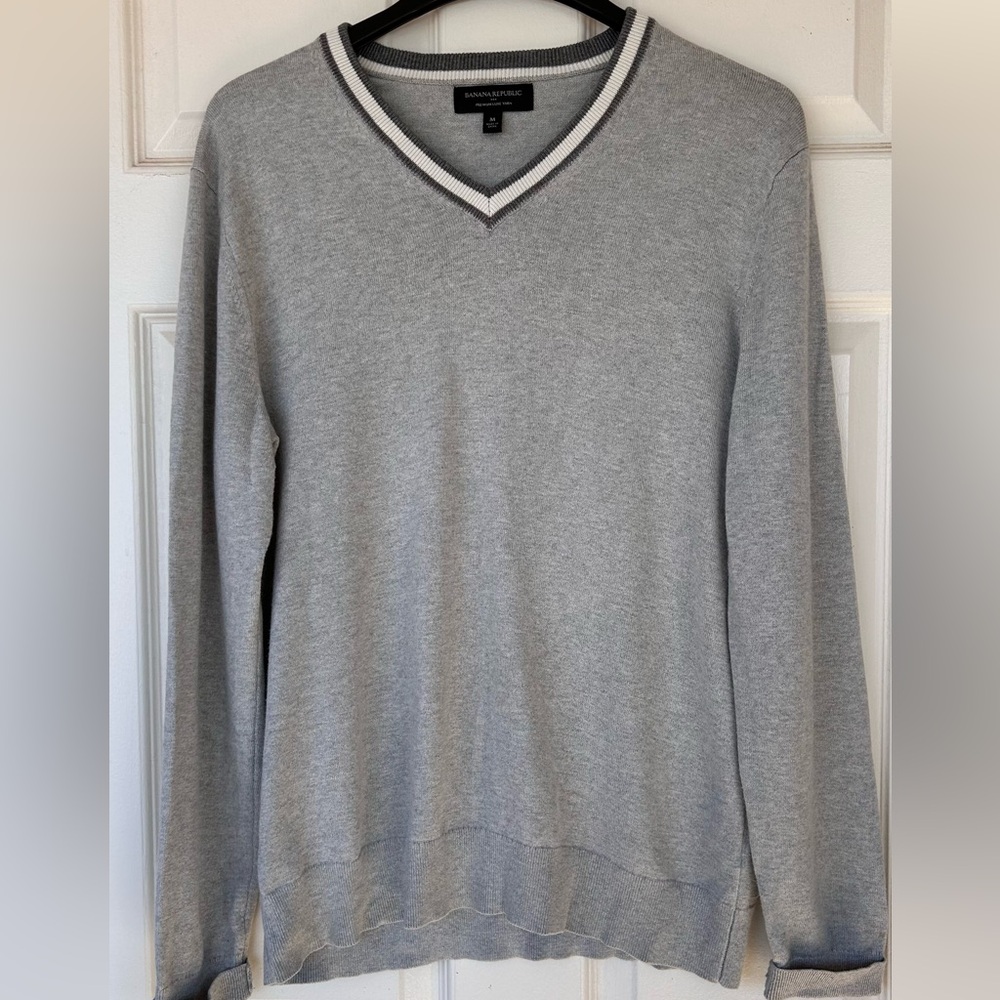Banana‎ Republic Women’s Silk & Cashmere V-Neck Sweater Size Medium